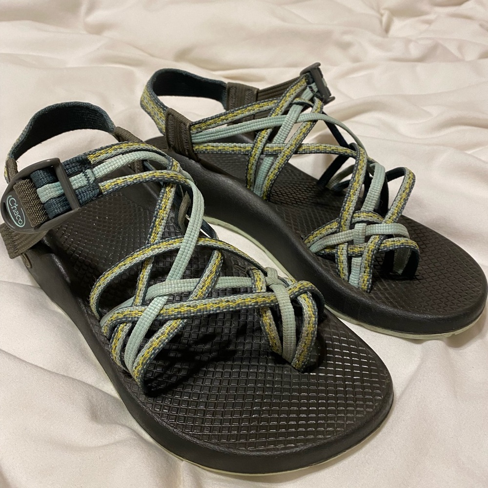 women’s chacos